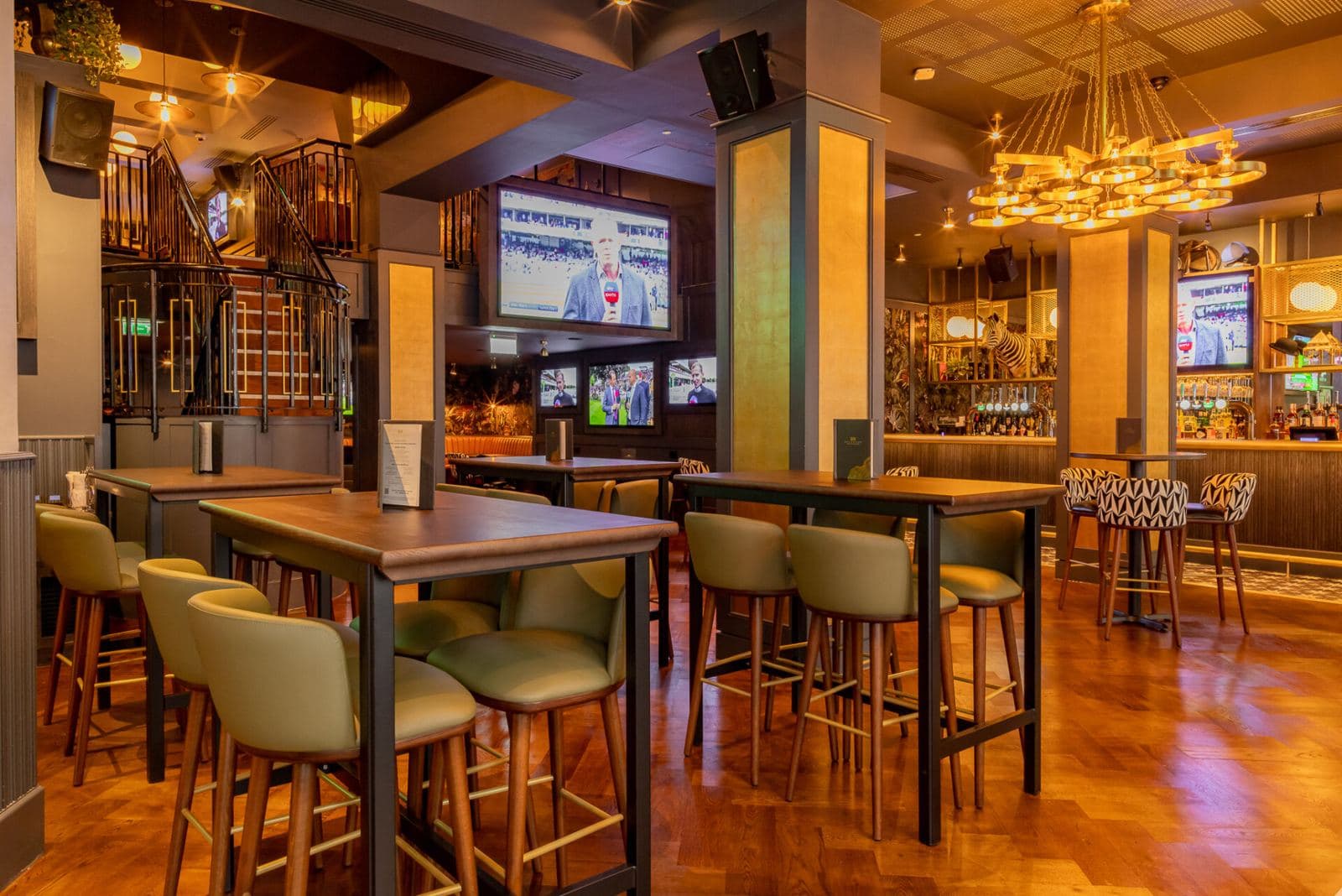 Goldwood Bar and Kitchen, photo 7