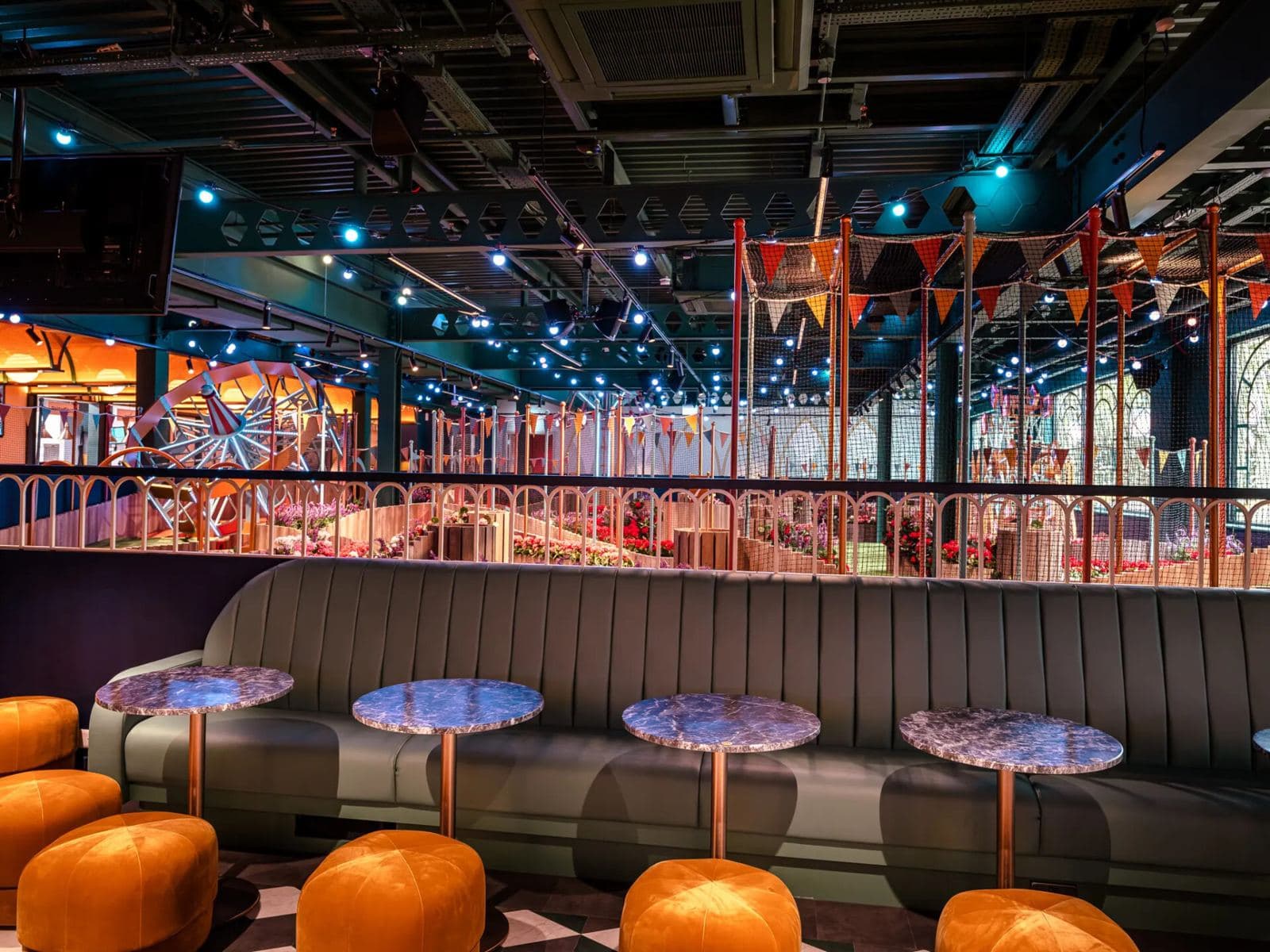 Swingers West End Fairground Bar, photo 4