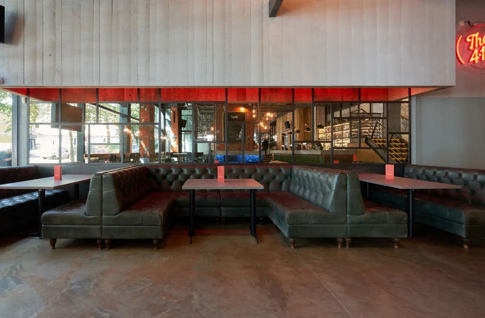 The 411 Whole Venue, photo 9