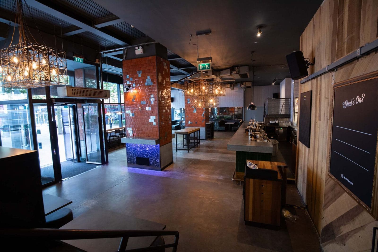 The 411 Whole Venue, photo 8