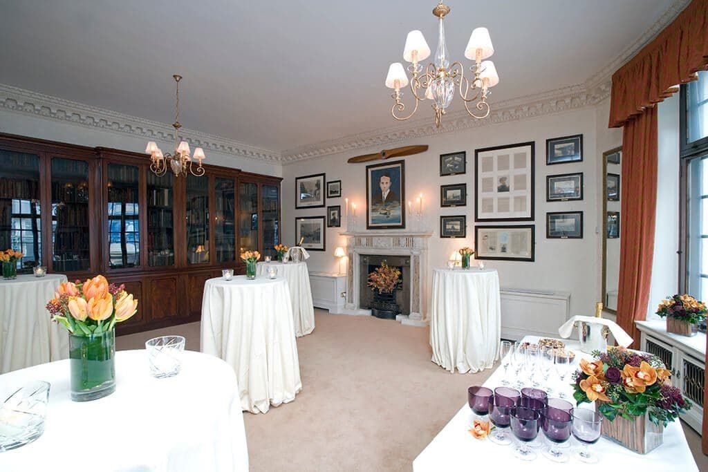 No.4 Hamilton Place Sopwith Room, photo 1