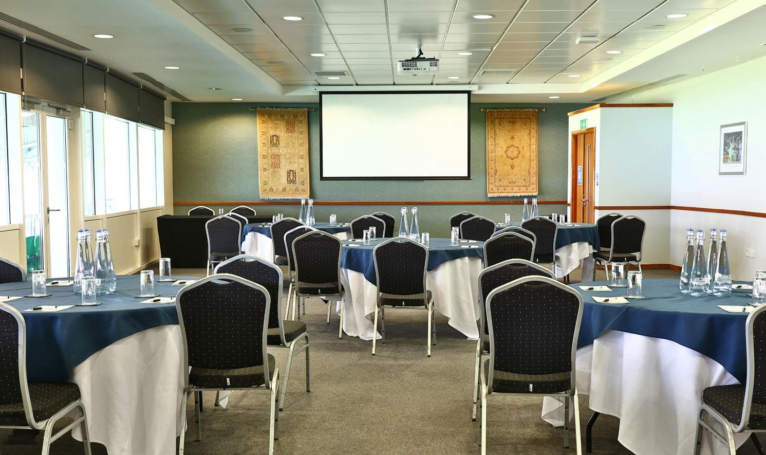 Kia Oval Pakistan Room, photo 3