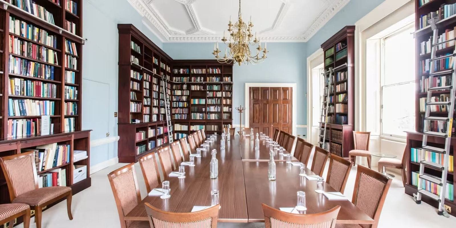 10-11 Carlton House Terrace Library, photo 3