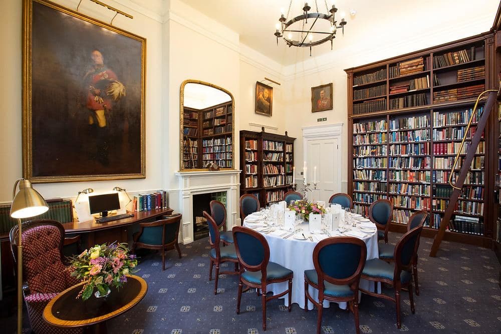 In and Out Club Cowdray Library, photo 1