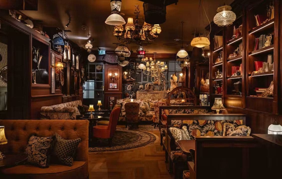 Mr Fogg's Pawnbrokers, photo 10