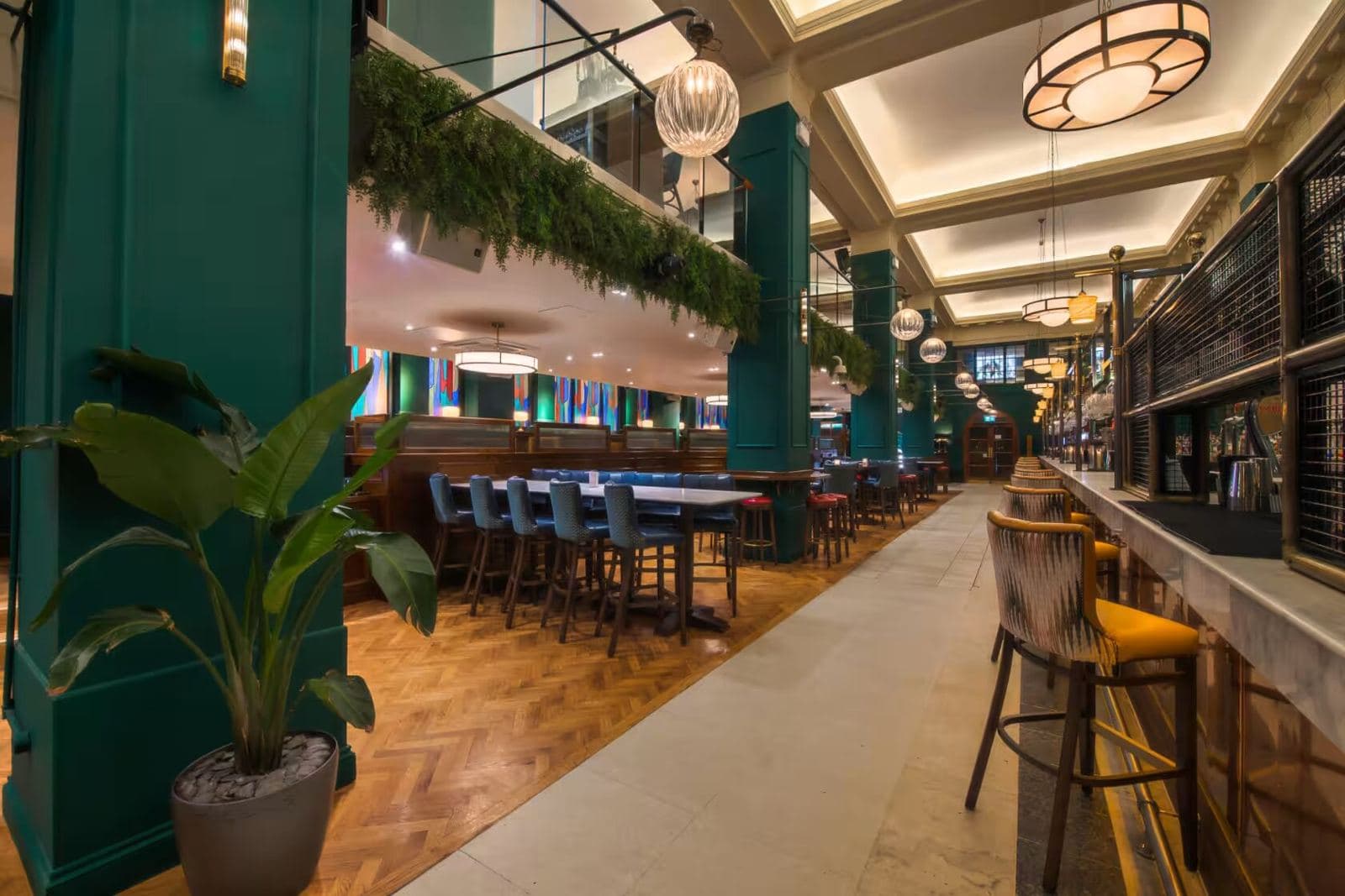 Revolution Leadenhall Lutyens Bar, photo 6