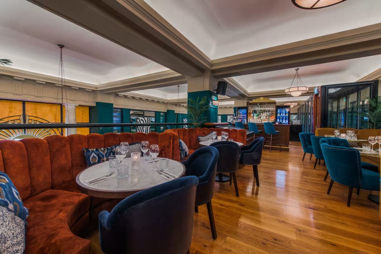 Revolution Leadenhall Balcony Restaurant, photo 6