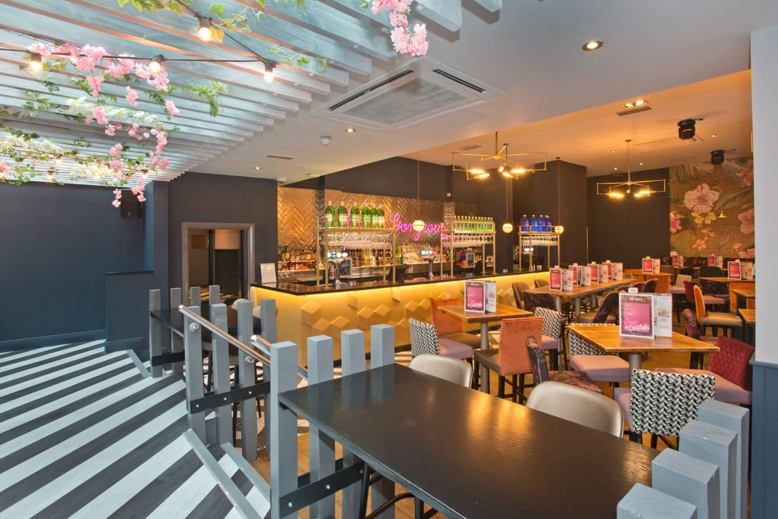 Slug and Lettuce Aldgate Vaults, photo 6