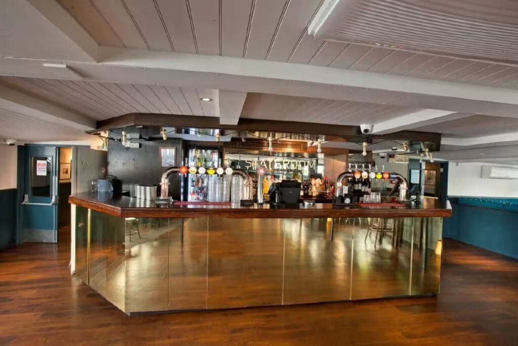 Tattershall Castle Stateroom, photo 4