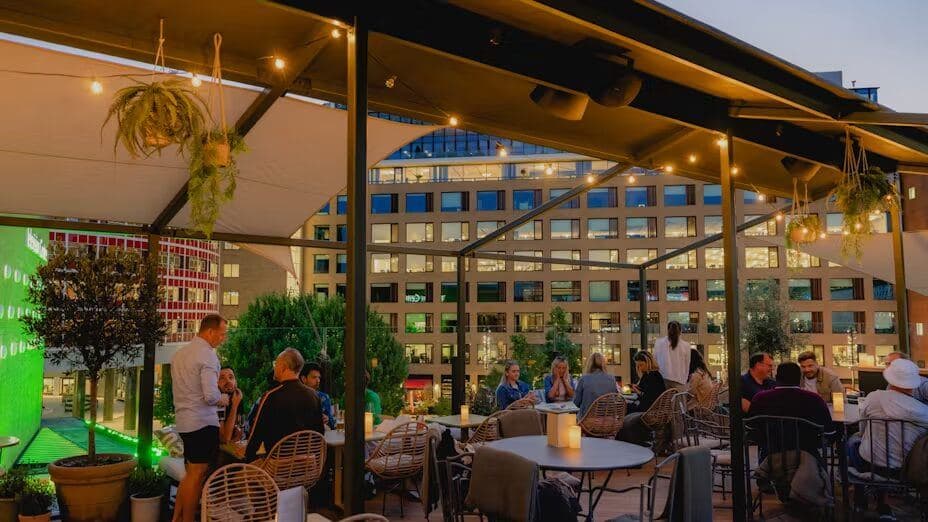 The Broadcaster Rooftop Bar, photo 3