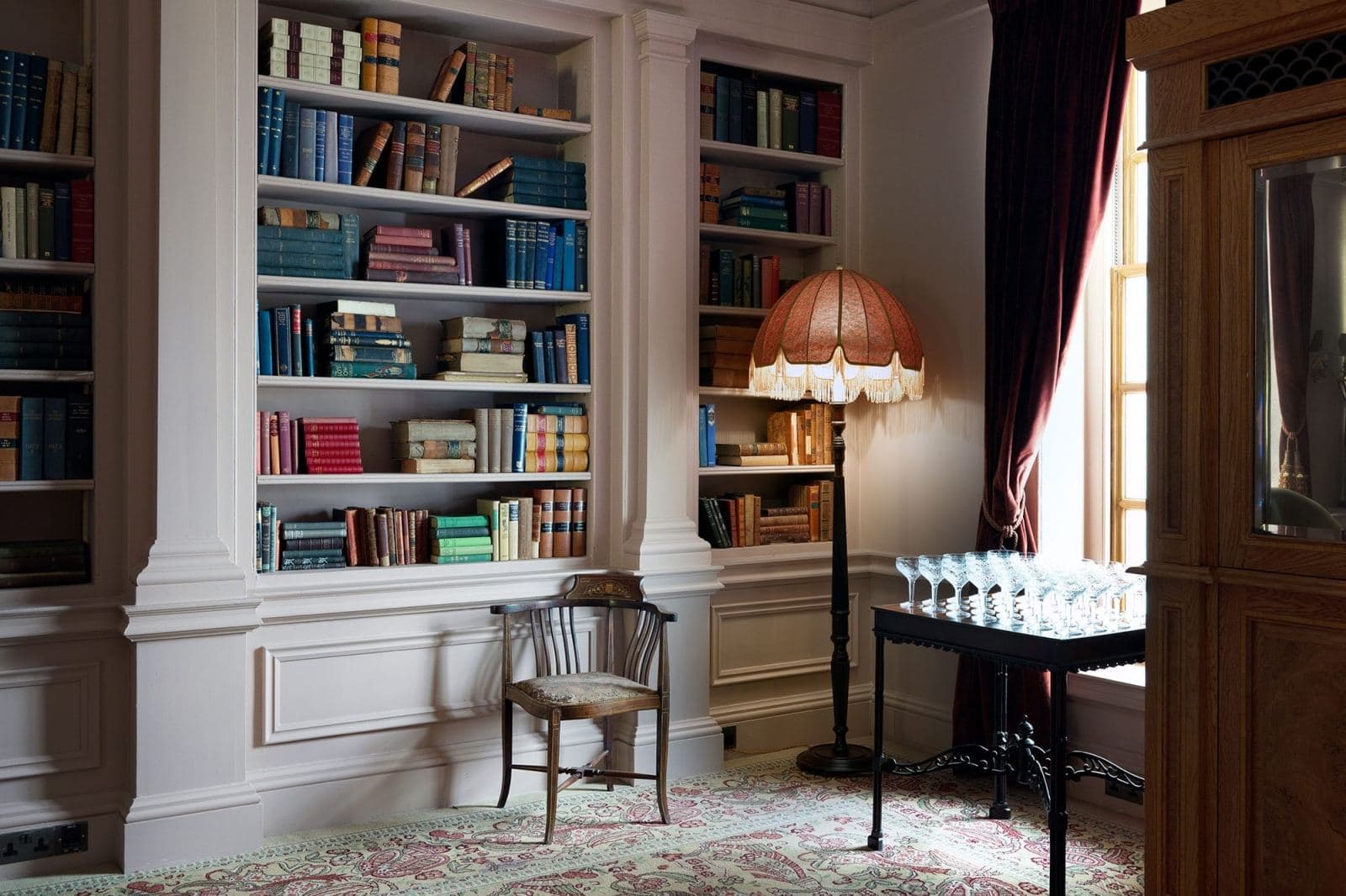 The Ned Drawing Room, photo 3