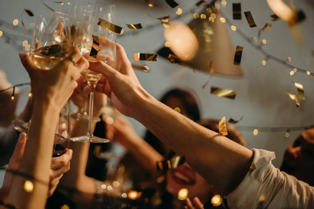 4 reasons to throw an office christmas party london