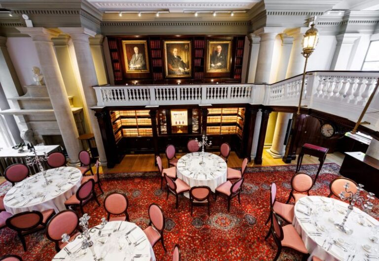 Members Room One Moorgate Place London Christmas Party