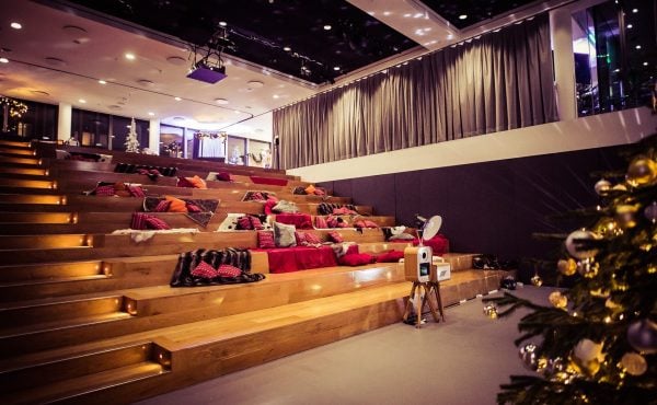 Home 182 Amphitheatre-Level-13-Sea-Containers-London-Christmas-Party-Venue-min.jpg