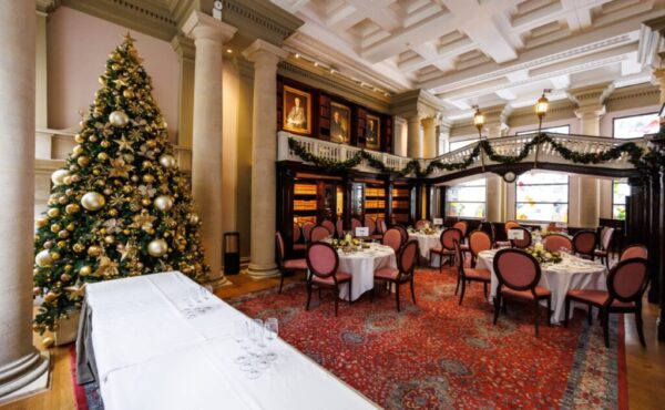Members-Room-One-Moorgate-Place-London-Christmas-Party-JPEG-6-1-1024x682-1.jpg
