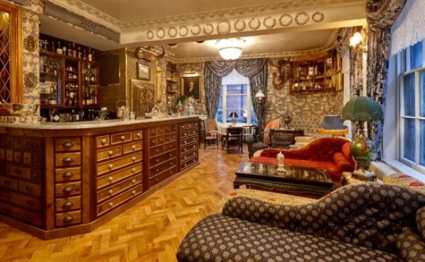 Mr-Foggs-Gin-Parlour-London-Christmas-Party-Venue-2.jpg
