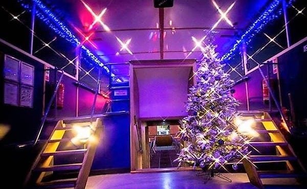 Home 73 festive-decorations.jpg